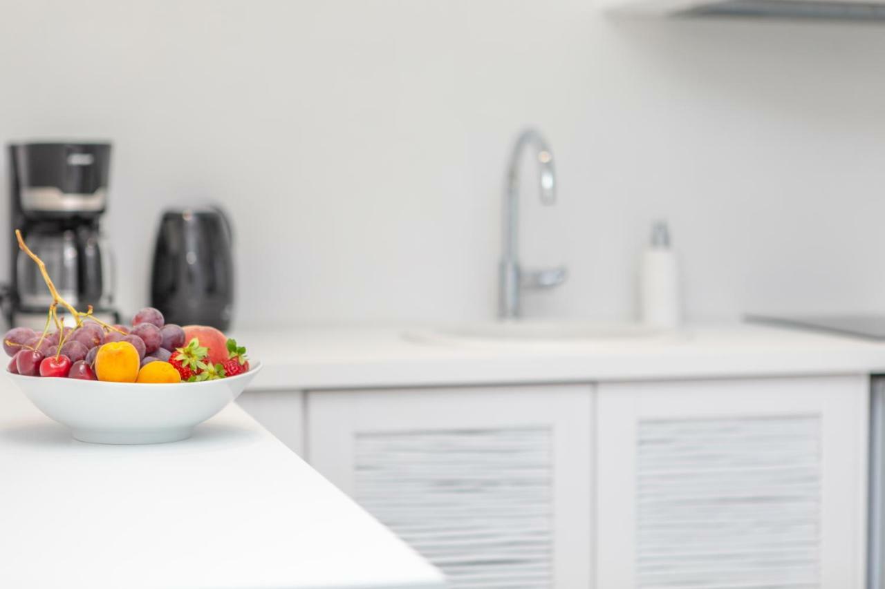 Crystal Mare Suites Naxos City Екстериор снимка